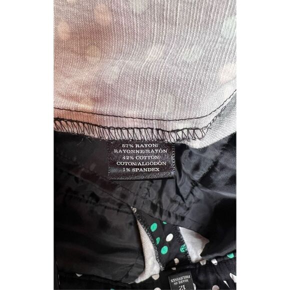 Ann Taylor green and white polka dot ankle pants with black background size 12 - Picture 12 of 13